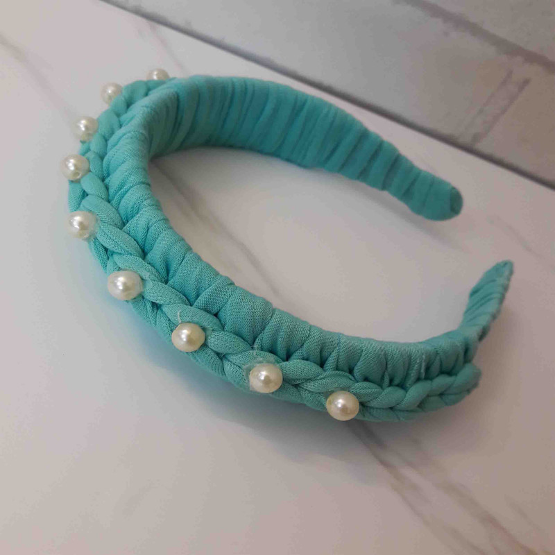 سبزآبی روشن