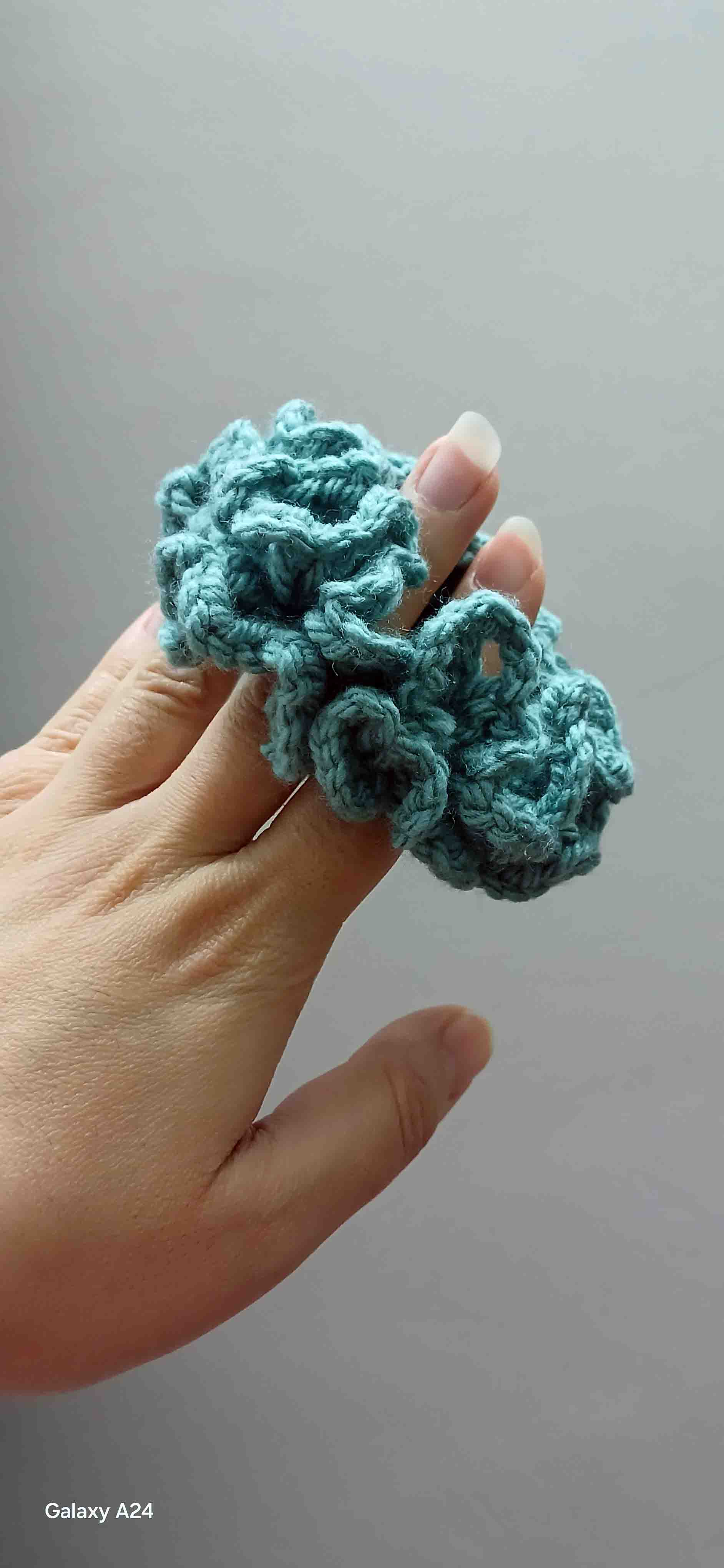 سبزآبی روشن